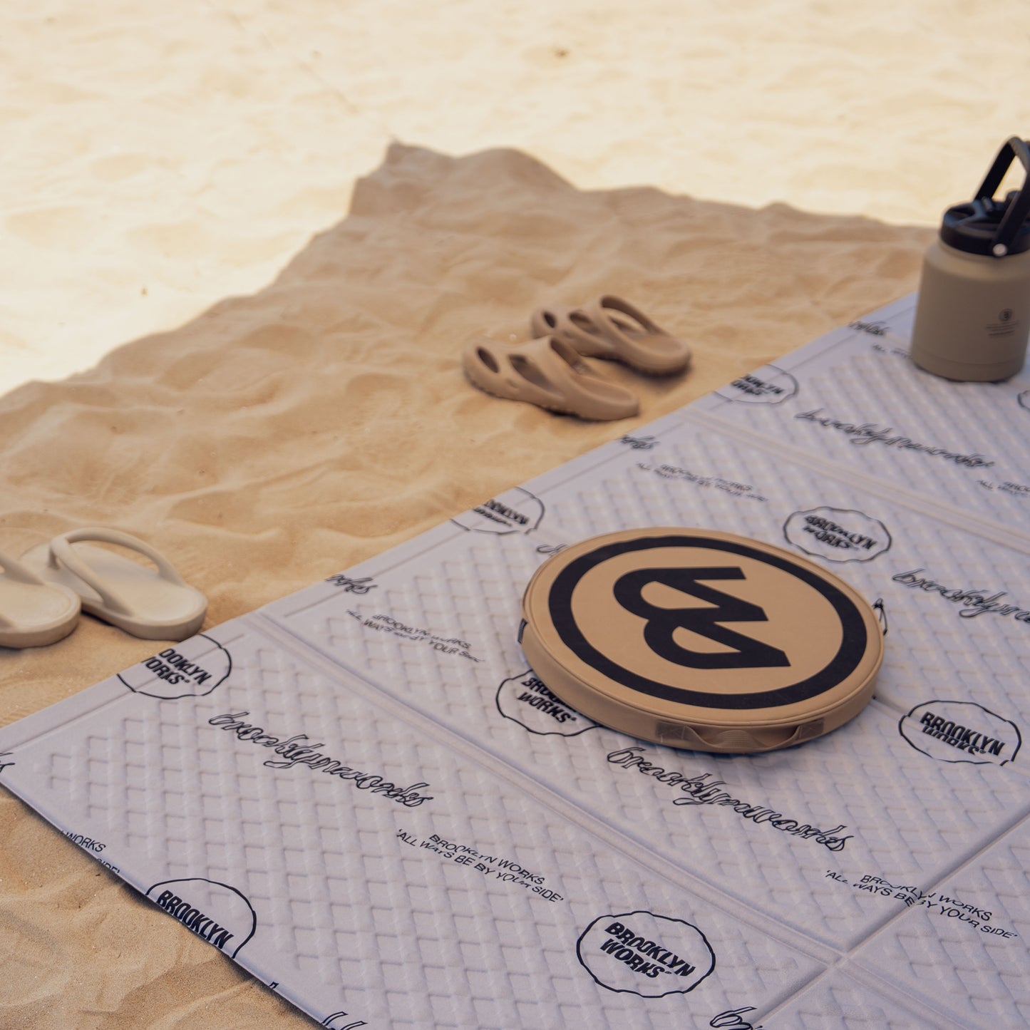 LOGO SITTING CUSHION