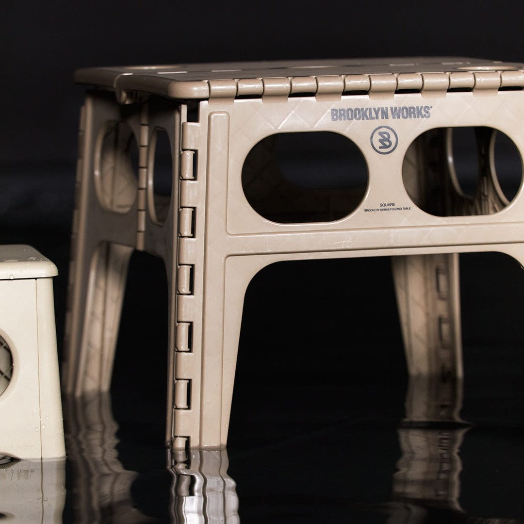 FOLDING TABLE / フォールディングテーブル
